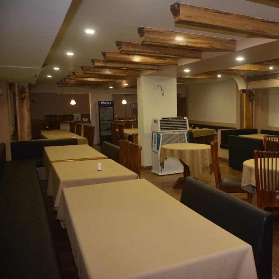 Hotel Poonam Raipur  Exterior photo