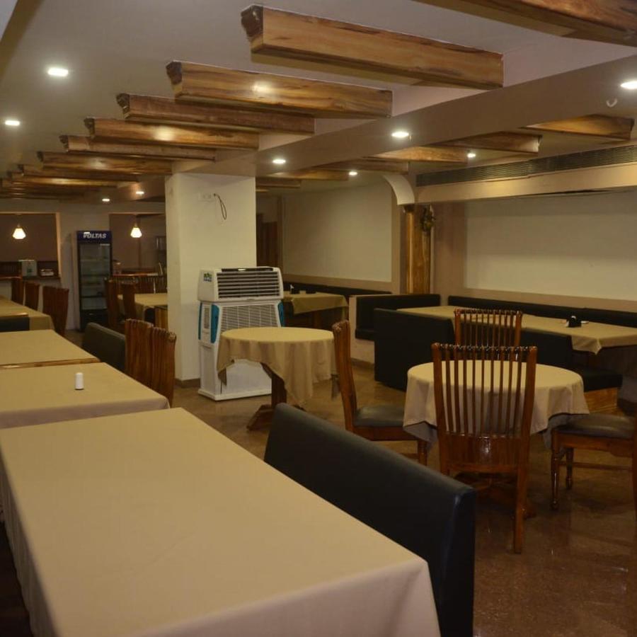 Hotel Poonam Raipur  Exterior photo